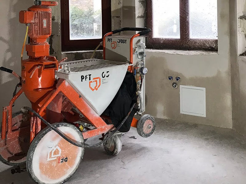 Машинна штукатурка стін